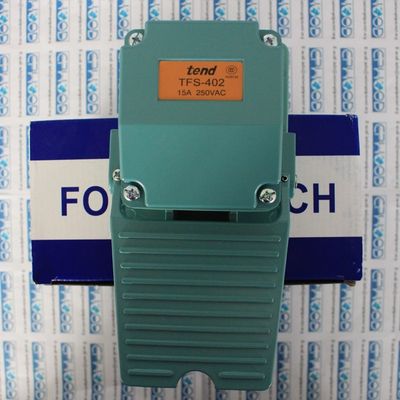 Large Foot Tend Limit Switch With Plastics And Aluminium Cast Rind TFS-402 Foot Switch